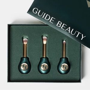 Easy On The Eyes Brush Collection + Fan Brush